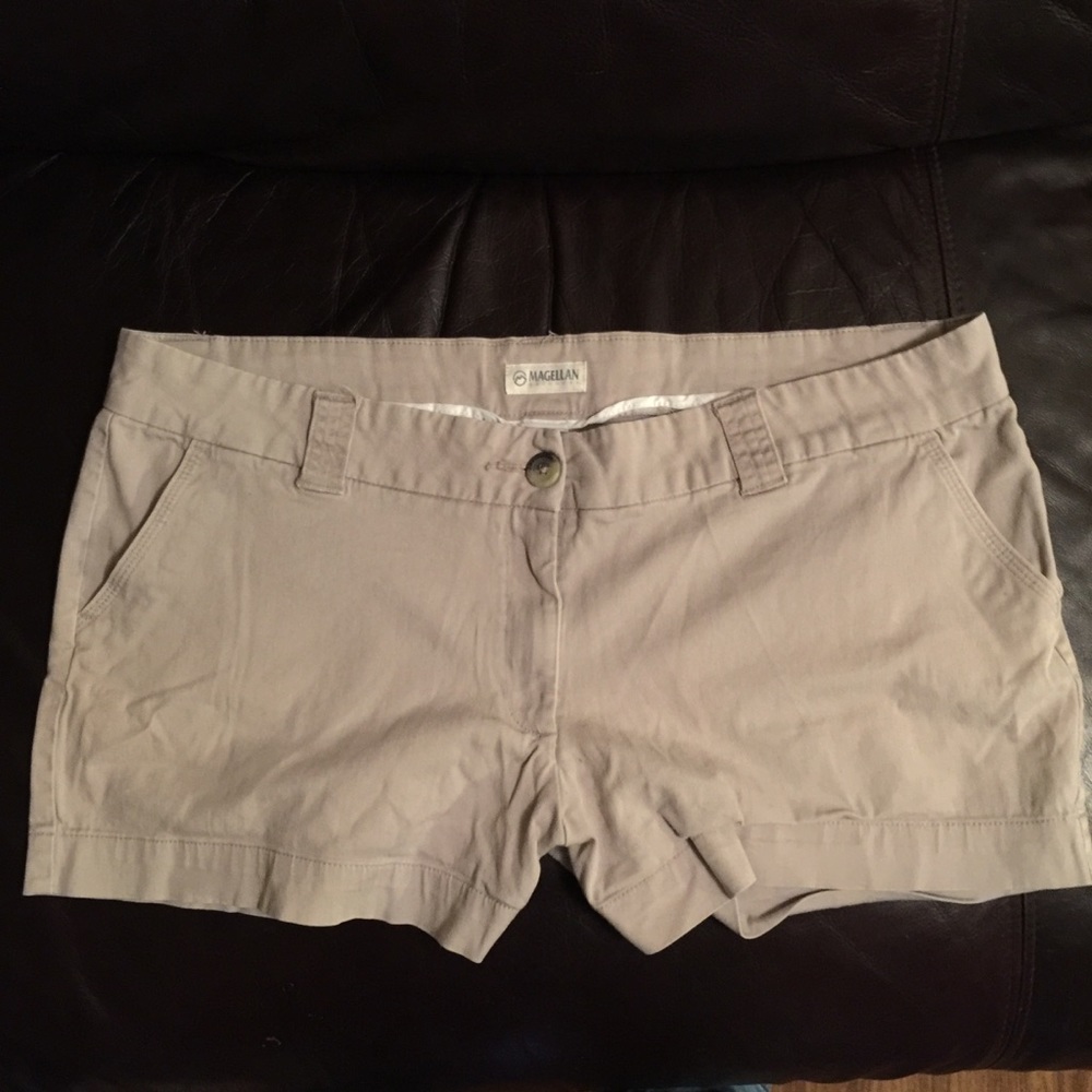 💰FREE IF BUNDLED with Purchase💰Magellan Shorts